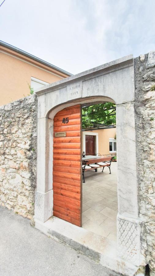 Barac Rural Holiday Home Grižane Exterior foto
